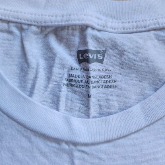 Levi's T-Shirt Top Women's Size Medium White Tee Pullover - Picture 4 of 4